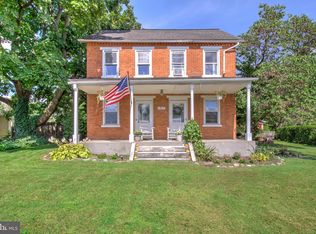 1517 E Newport Rd, Lititz, PA 17543