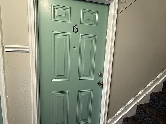 5th image of 208 Lakeshore Dr #6