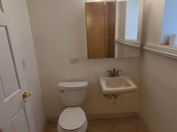 4th image of 4114 W Gladys Ave #Basement