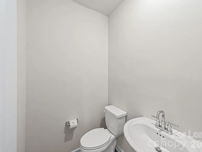 1104 Bandon Dr — Photo 16