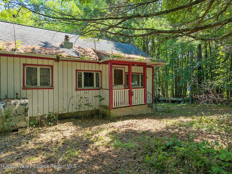 13th image of 404 Posson Hill Road