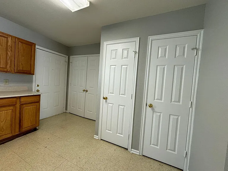 1801 SW C Ave #B — Photo 3