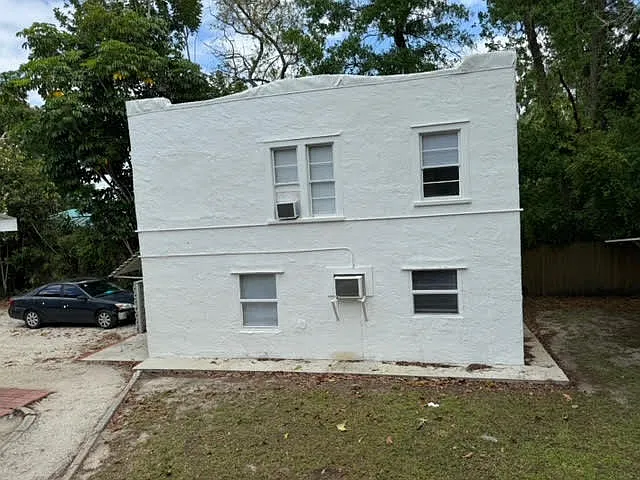 514 Avenue C NE #3 — Photo 8