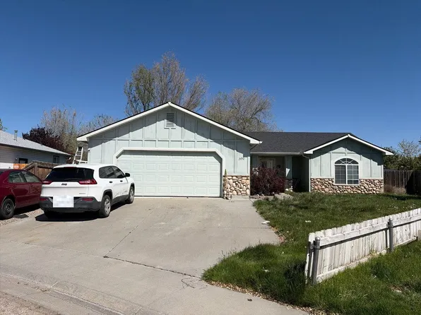 1590 Peregrine Dr, Mountain Home, ID 83647