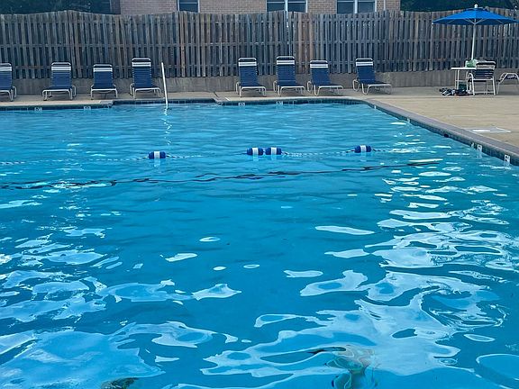 5th image of 206 Park Terrace Ct SE APT 35