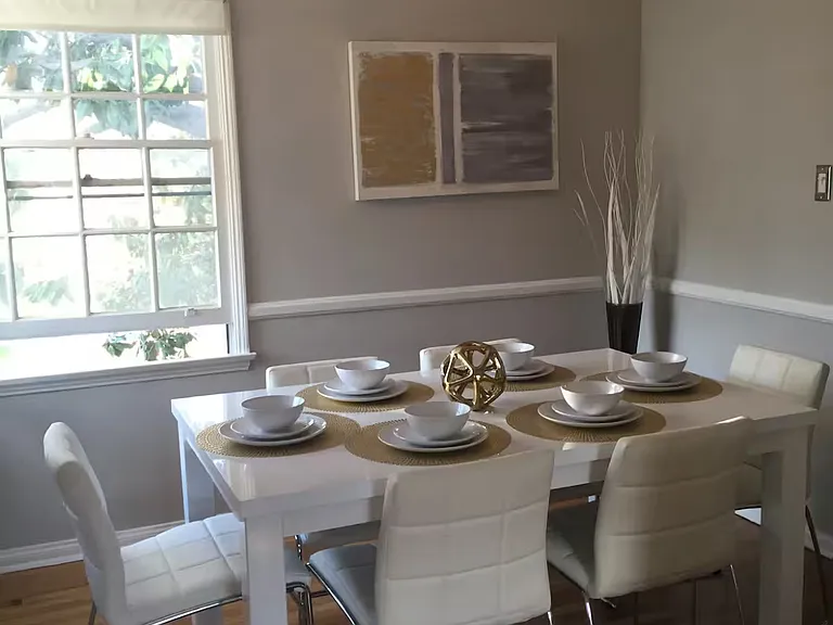 1700 Glendon Ave — Photo 10
