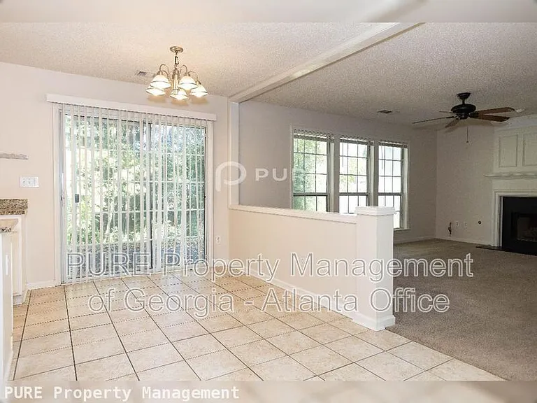 3468 Chastain Glen Ln NE — Photo 8