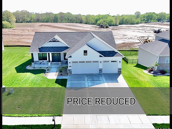 2nd image of 1438 Montauk Rd