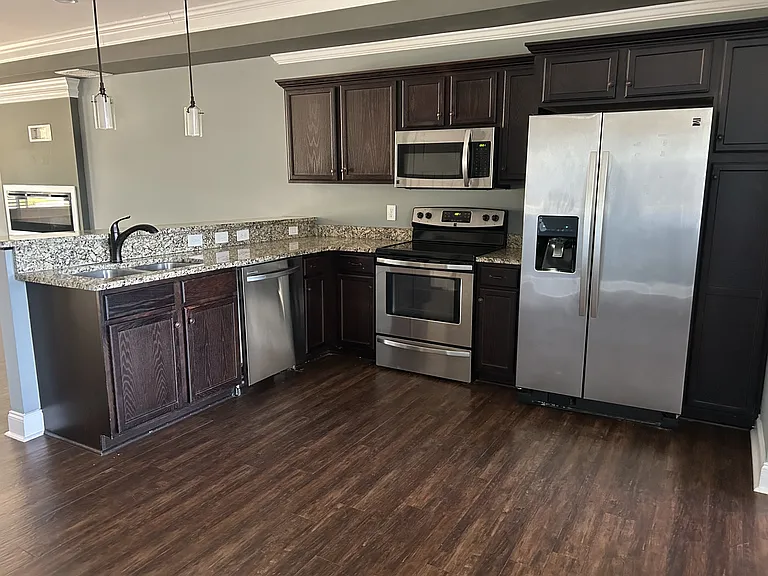 235 Capstone Dr — Photo 17