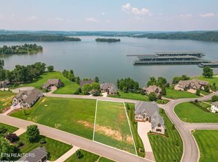 297 Cypress Pointe Dr, Lenoir City, TN 37772