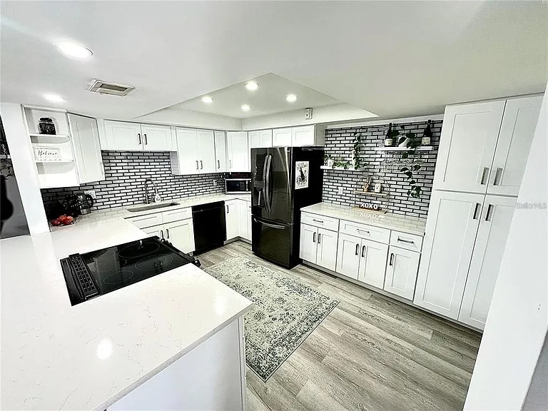 4908 38th Way S #401 — Photo 4