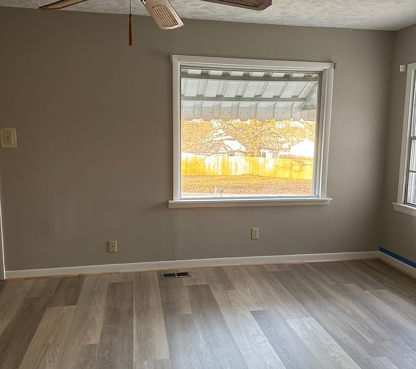 2nd image of 4105 Old Jenny Lind Rd