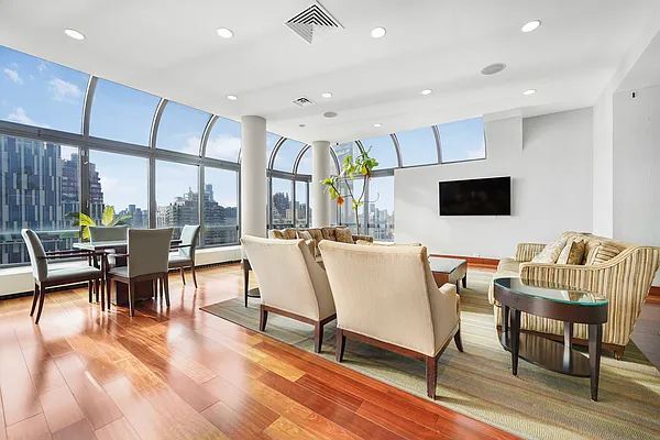 Rented by Highline Residential | media 39