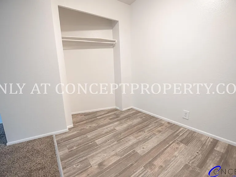 132 E 2nd Ave — Photo 13
