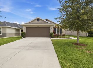 5655 NW Pine Trail Circle, Port St Lucie, FL 34983
