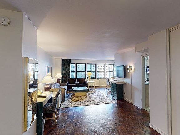 3rd image of 149 E 39th St #1405