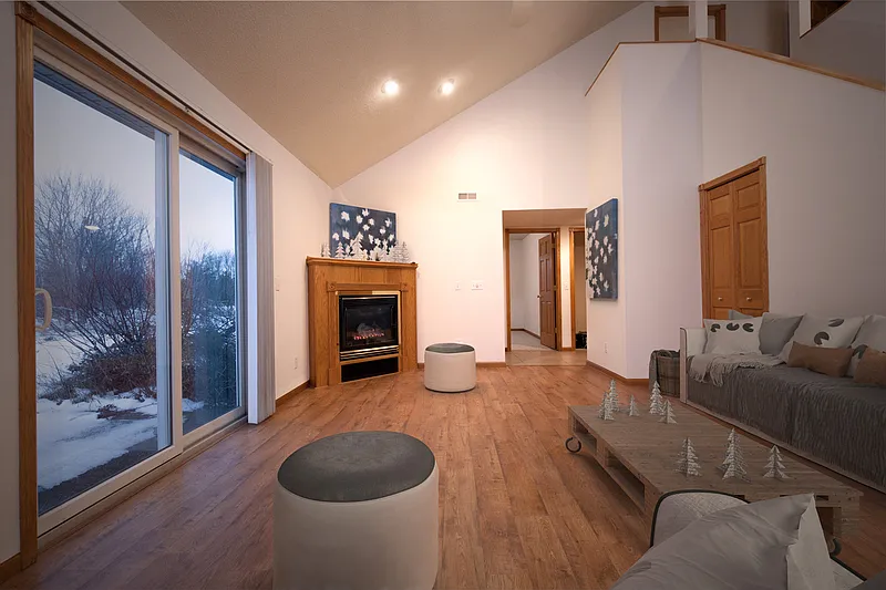 3 bed, 2.0 bath, $2,100 — Photo 4
