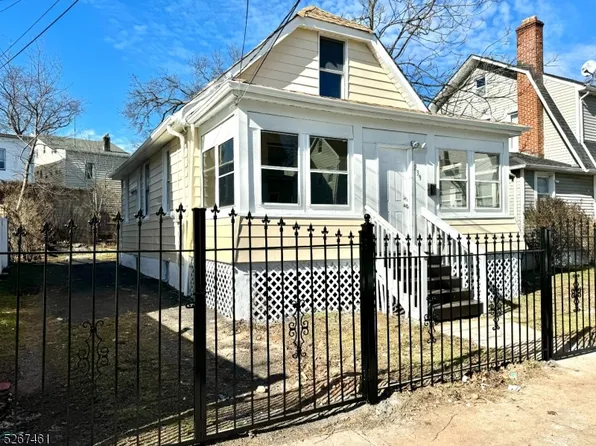 239 W End Ave, Newark City, NJ 07106