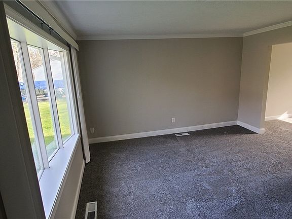 4th image of 441 Buckeye Dr