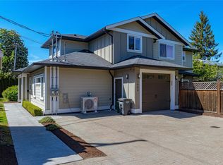 1602 Kenmore Rd, Saanich, BC V8N 2E4