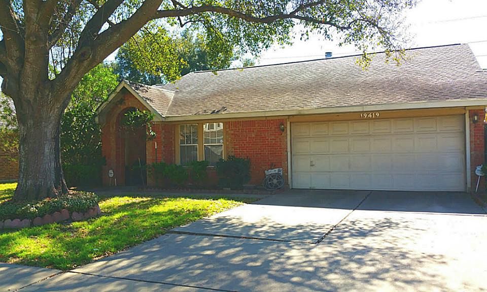 1st image of 19419 Misty Cove Dr