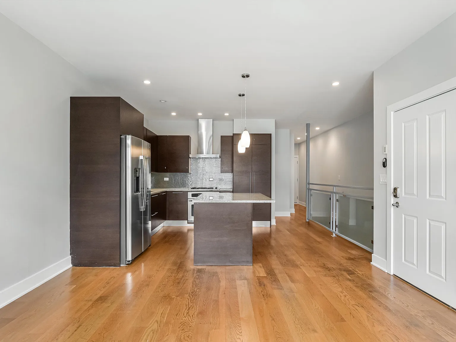 1261-63 N. Honore St. — Photo 4
