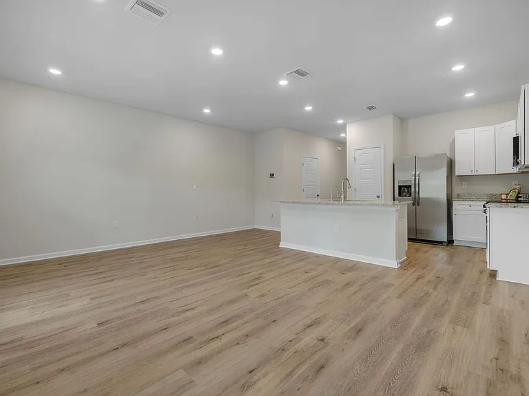 173 Turpentine Dr — Photo 9