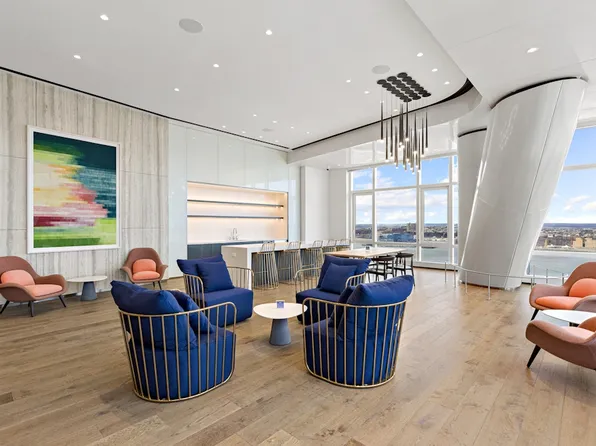 555 West 38th Street image 5 of 6