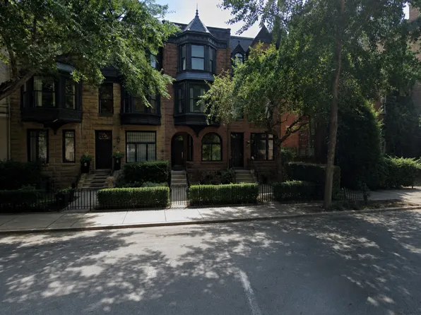 45 E Division St, Chicago, IL 60610