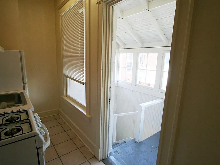 1415 E 9th Ave #6 — Photo 5