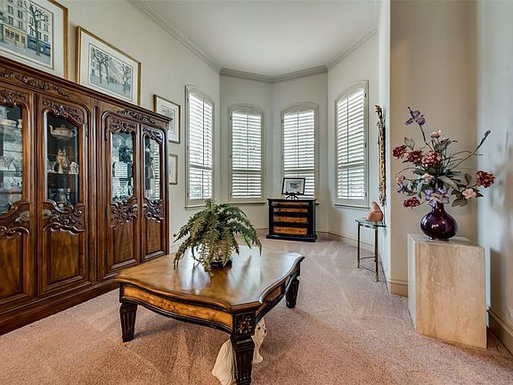 4th image of 1601 Stratford Pl