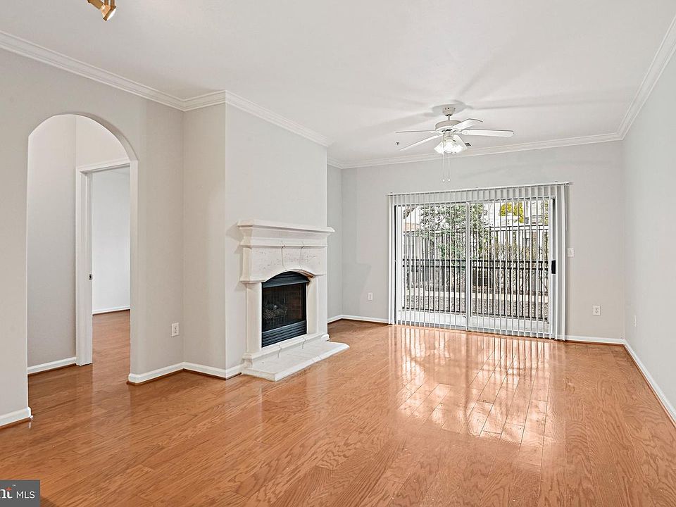 1st image of 12957 Centre Park Cir APT 103