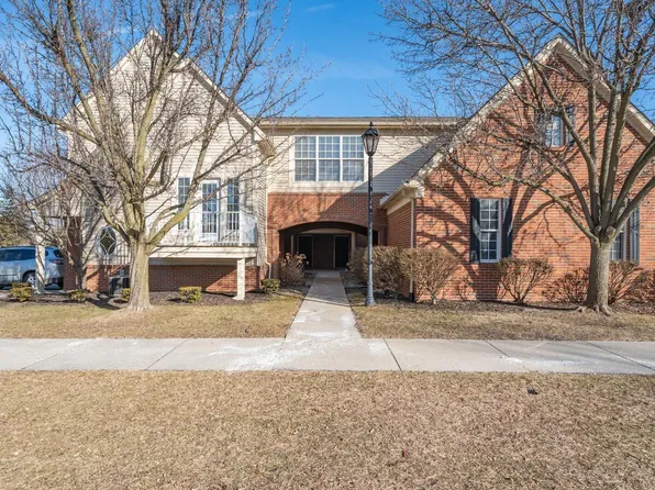43540 Pendleton Cir, Sterling Heights, MI 48313