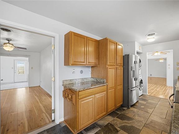 5th image of 3644 Walnut Hill Rd