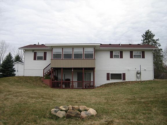 2nd image of 4456 Dawn Dr