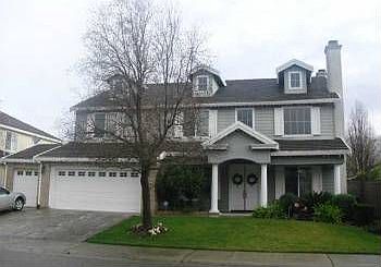 2nd image of 450 Rockmont Cir