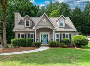 2028 Crosscrest Dr, Hoover, AL 35244