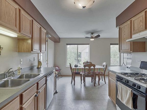 3rd image of 6855 Forestview Dr APT 3B