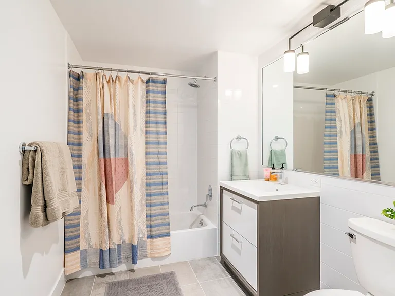 350 Clarkson Ave #811 — Photo 6