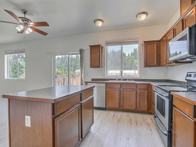 586 Beaver Blvd #A — Photo 12