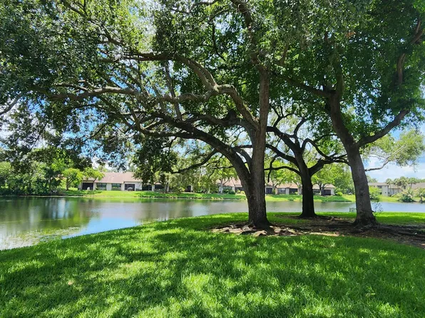 3575 NW 94th Avenue #8d, Sunrise, FL 33351