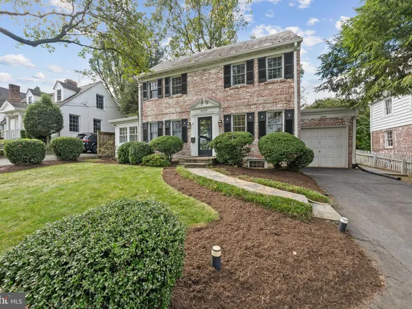 6030 Fort Hunt Rd, Alexandria, VA 22307