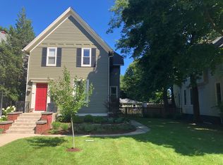 919 Asbury Ave, Evanston, IL 60202