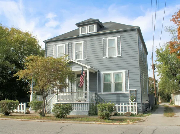 227 S 7th St, Vincennes, IN 47591