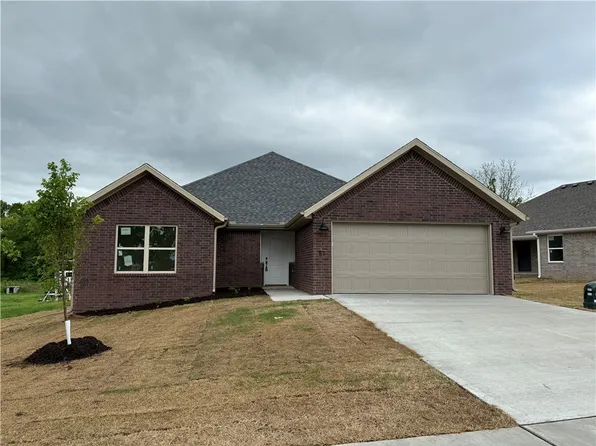 51 W Watson Ln, Farmington, AR 72730
