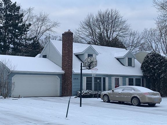 3rd image of 1815 Camille Dr SE