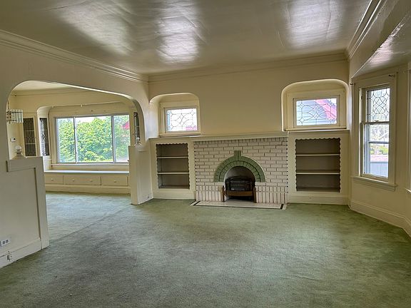 2nd image of 3526 E 151st St #2