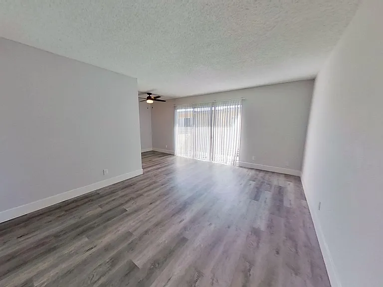 Bronze Door Apartments — Photo 20