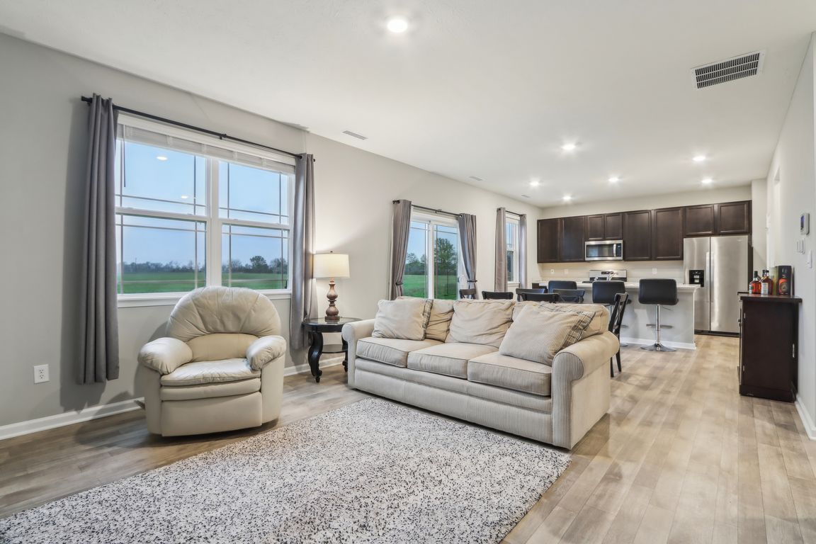 Downey Ln-3004-012.jpg