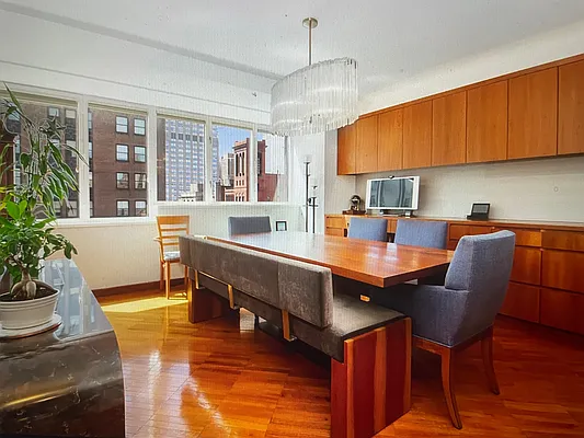 Rented by Levanta Brokerage Group Inc | media 17